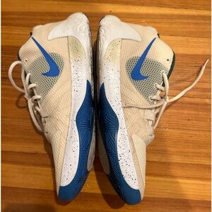 Nike BQ5422-200 Zoom Freak Blue/Light Cream